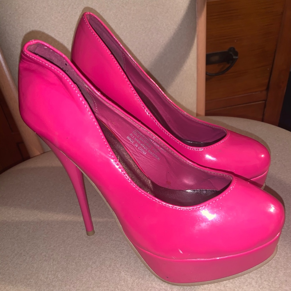 CHARLES ALBERT Pumps